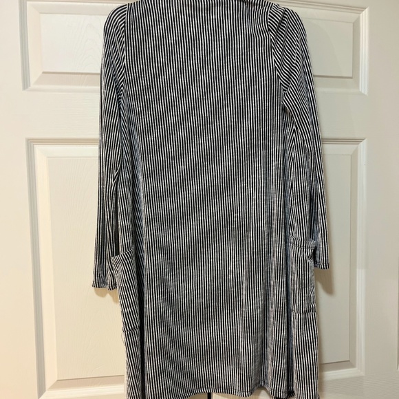 Acemi White and Black long cardigan with Pockets - Picture 2 of 4